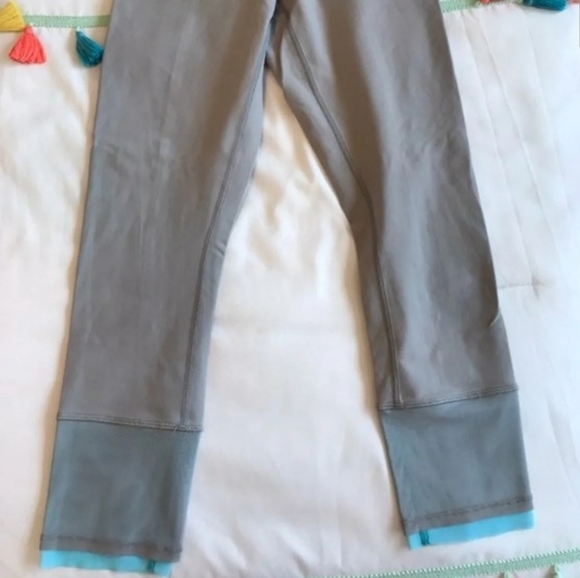 Lululemon Crops - Picture 2 of 5